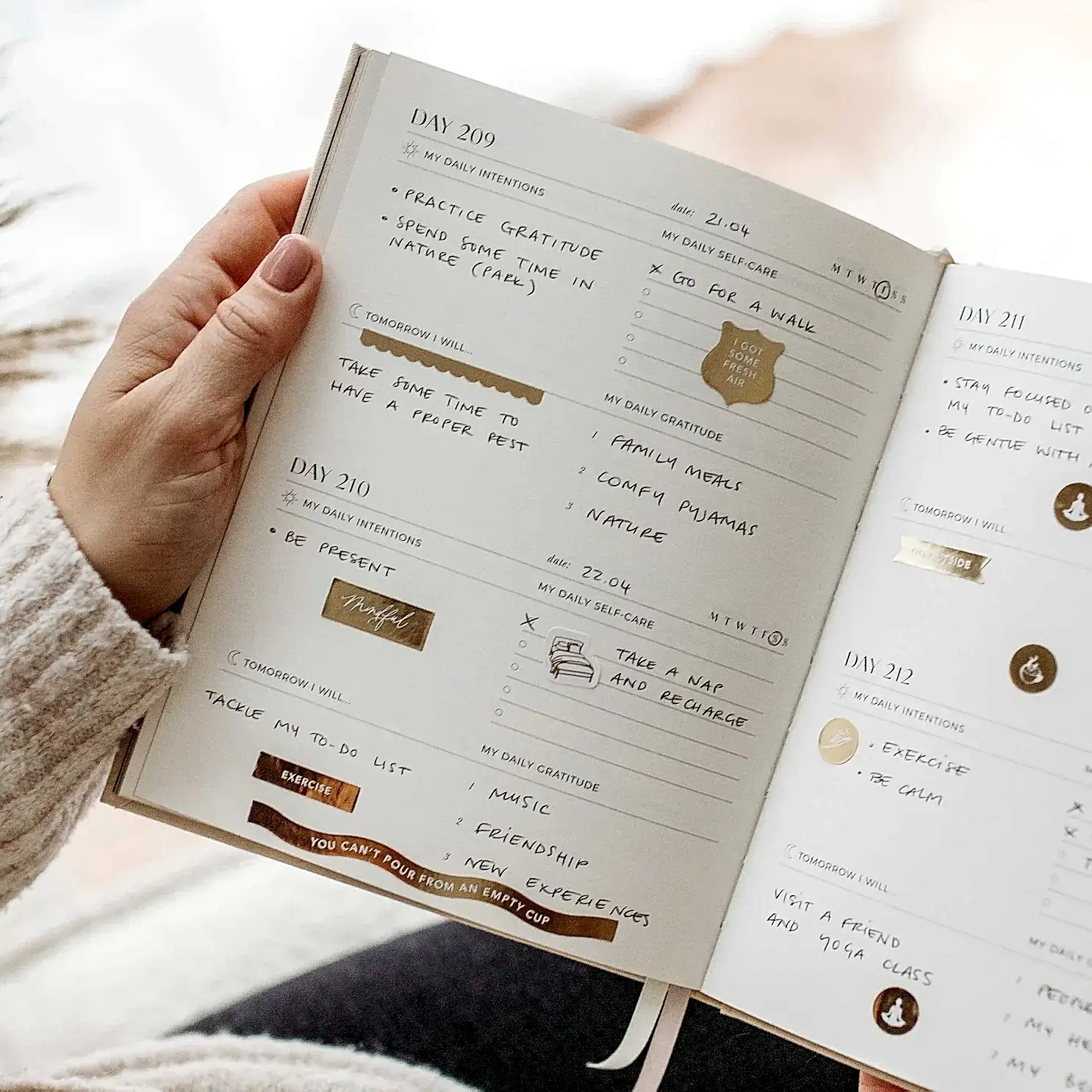 My Daily Self-Care Journal - Wellness & Gratitude Journal