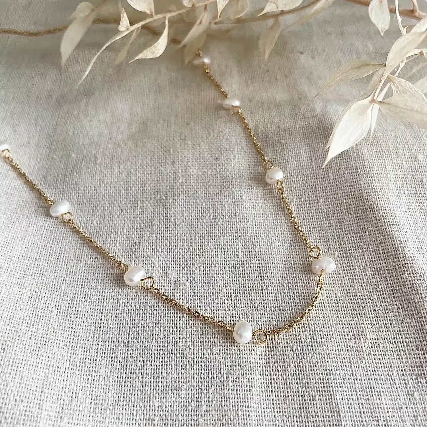 Everyday Mother of Pearl Necklace