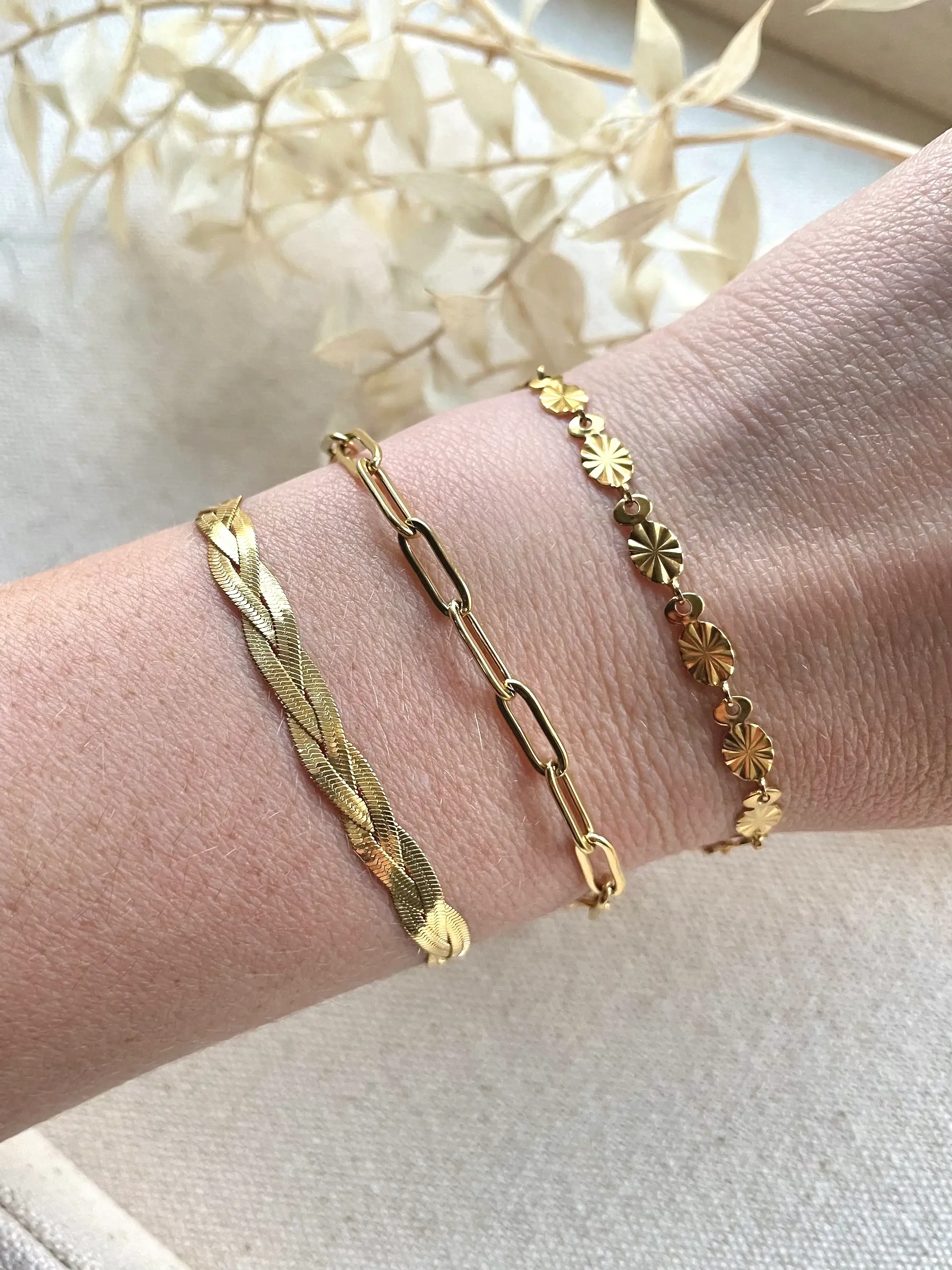 Everyday Oval Sunburst Chain Bracelet
