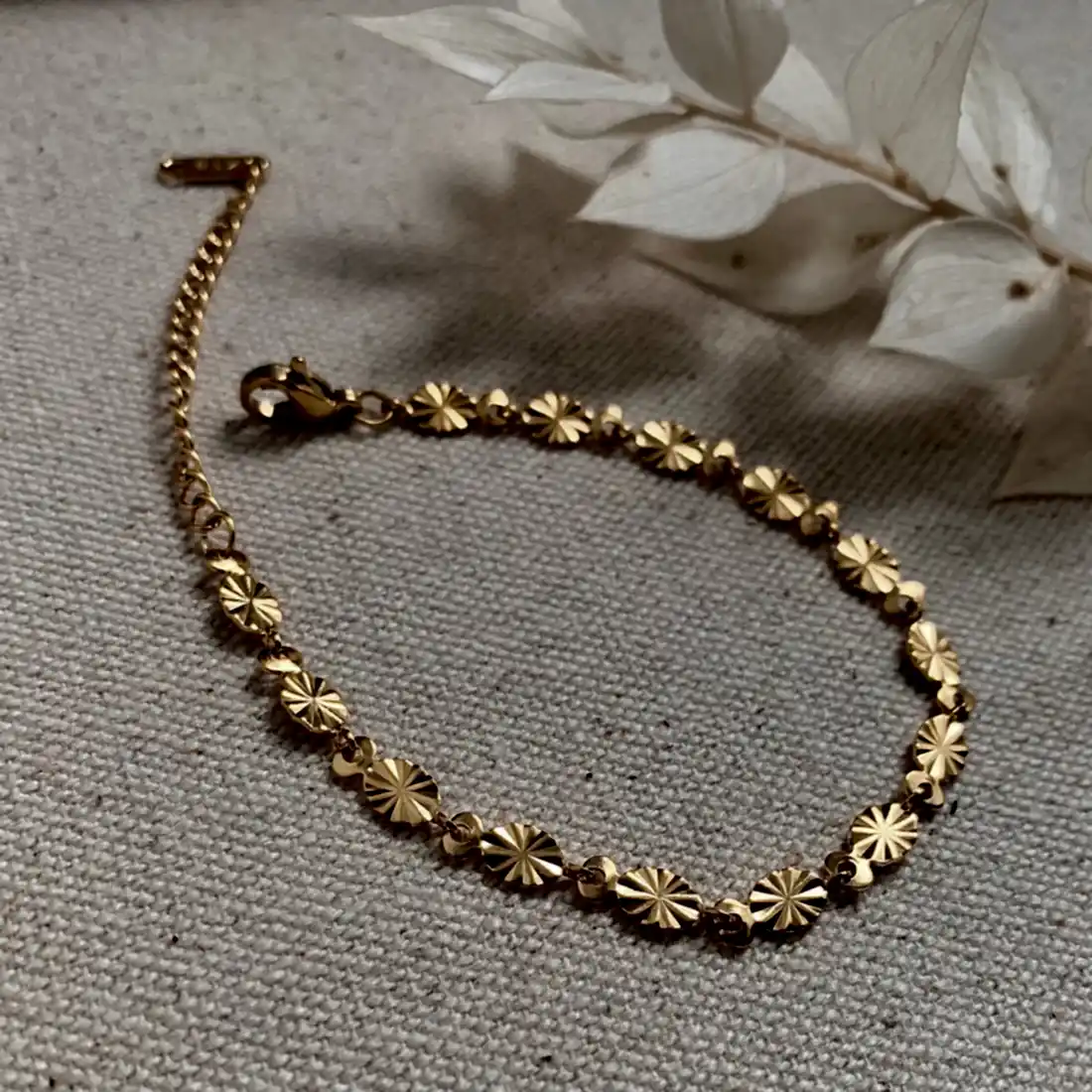 Everyday Oval Sunburst Chain Bracelet