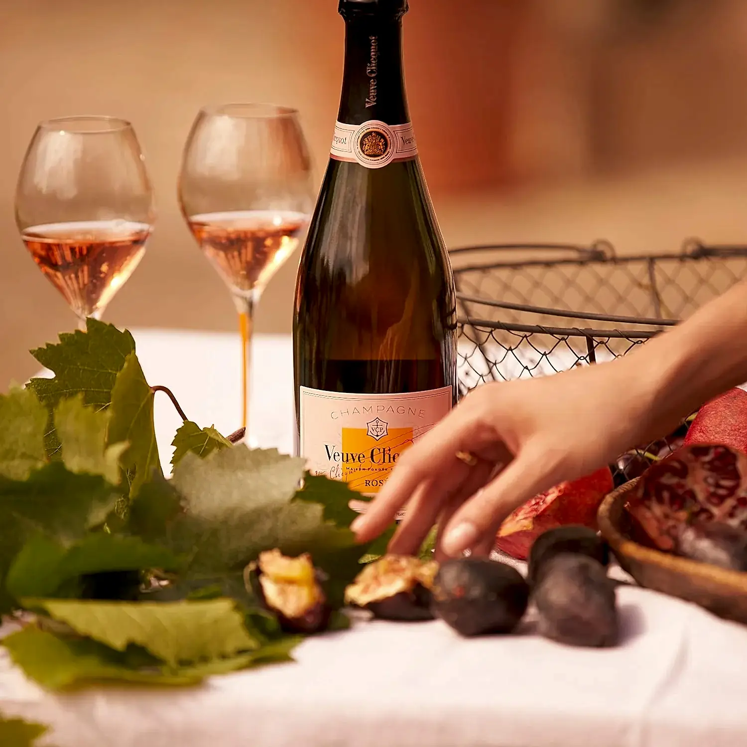 Veuve Clicquot Rosé Champagne - 75cl Bottle